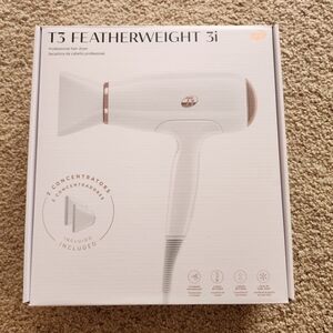 T3 Featherweight 3i White Hair Dryer with Rose Gold Accents